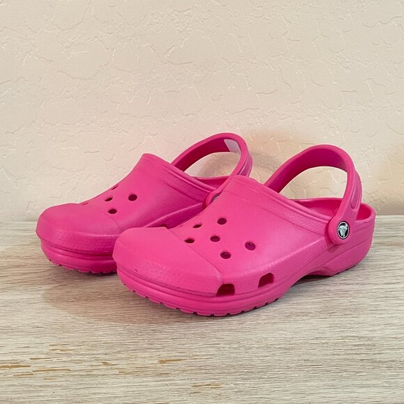 Women's Crocs Shoes Small 6 7 Bright Pink Mules - Picture 1 of 12